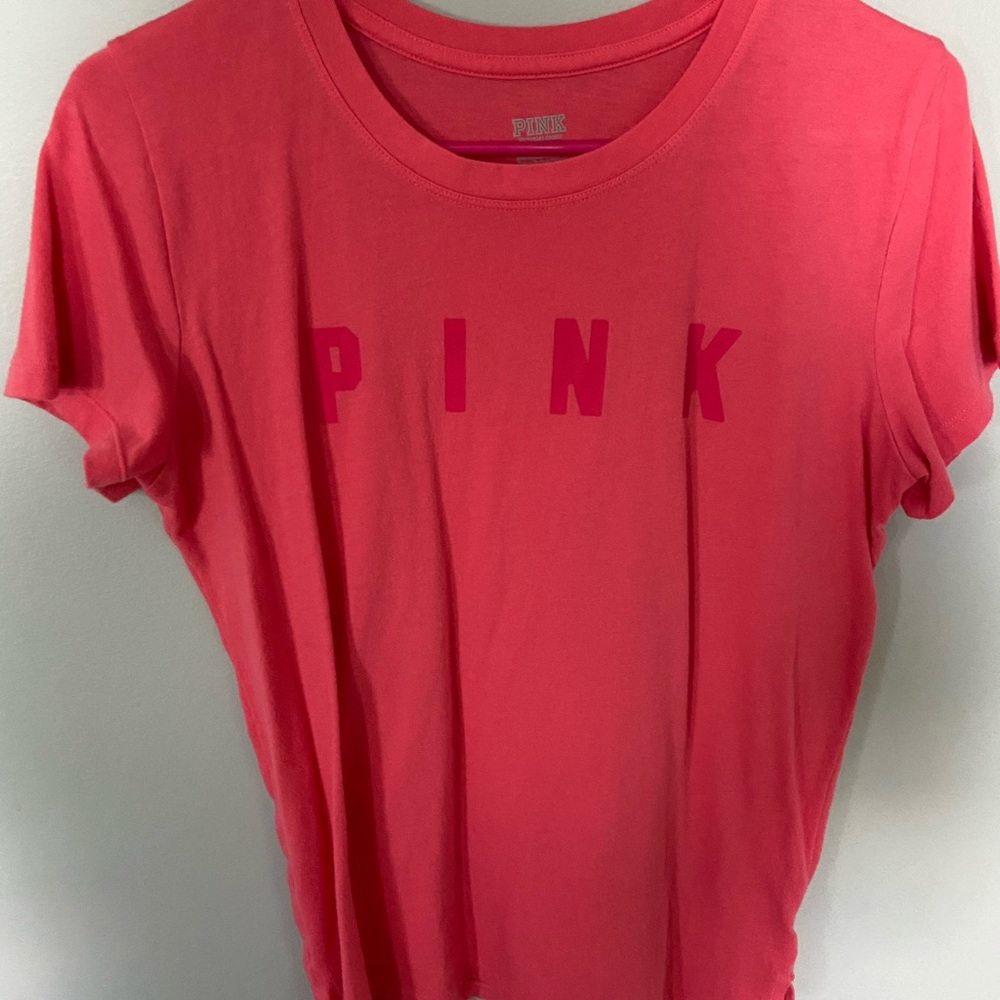 Pink t shirt